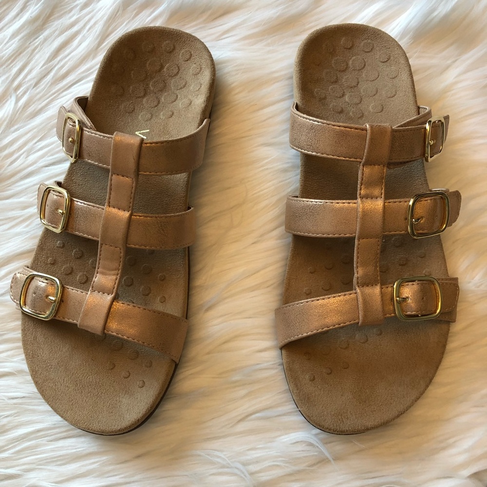NWT Vionic Triple Strap Adjustable Sandals